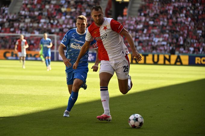 ONLINE: Slavia - Zbrojovka 0:0. Bitva o první místo! V základu domácích Chorý, debut Poláka ONLINE: Slavia - Zbrojovka 0:0. Bitva o první místo! V základu domácích Chorý, debut Poláka