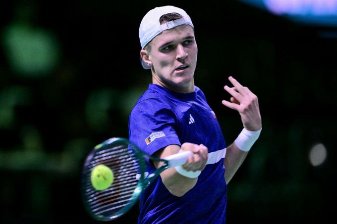 Davis Cup ONLINE: Španělsko - Česko. Boj o semifinále, první je v akci Menšík Davis Cup ONLINE: Španělsko - Česko. Boj o semifinále, první je v akci Menšík