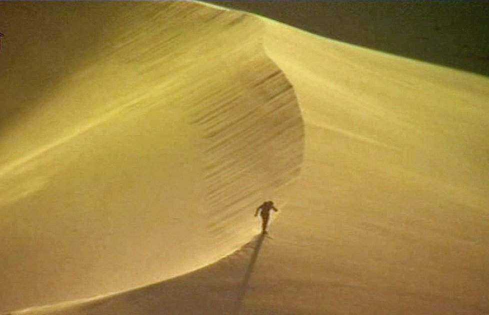 Jakub se rozhodl zdolat největší písečnou dunu v poušti Gobi.