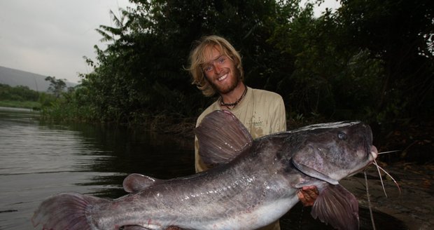 Jakub se sumcem "kamba" - úlovek vážil téměř 40 kg