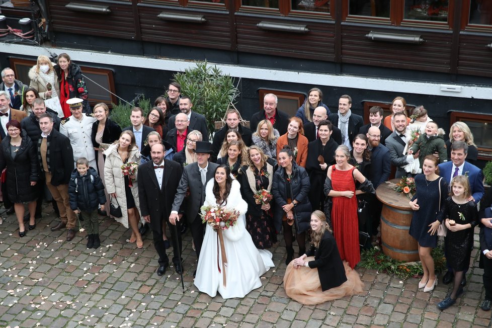 Svatba dvou rybářů byla u Vltavy.