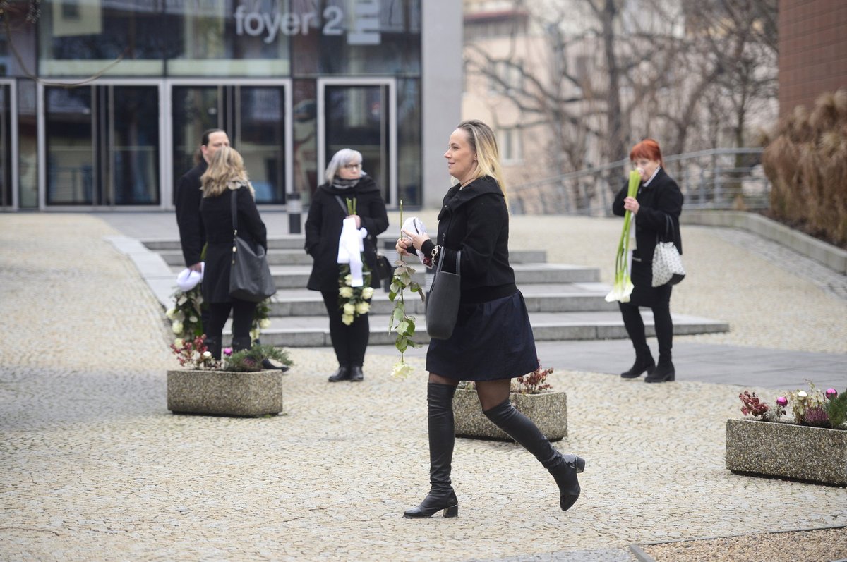 Alena Antalová na pohřbu Jakuba Zedníčka