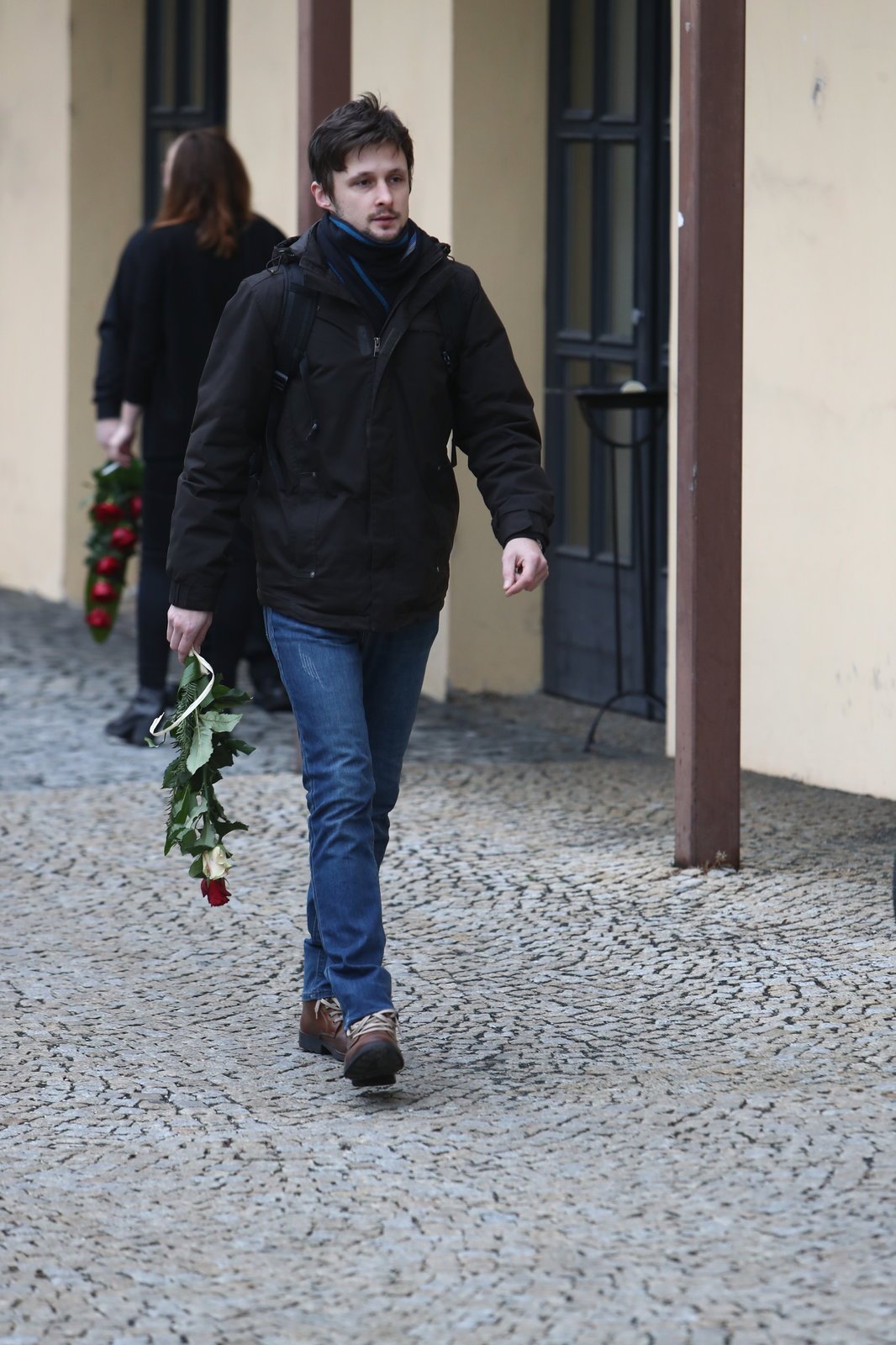 Smuteční hosté přicházejí na poslední rozloučení s Jakubem Zedníčkem