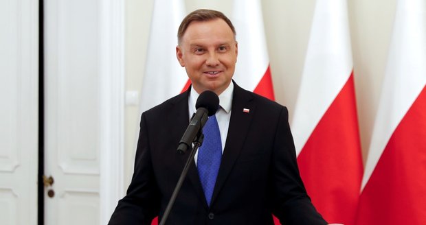 Polský prezident se podruhé nakazil koronavirem. Duda je pod neustálým lékařským dohledem
