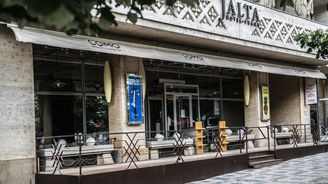 Como Restaurant z Jalty na Václaváku krachl. Podnik trápila stavba stejného majitele