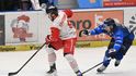 Ville Jalunen z Plzně dotírá na Renarse Krastenbergse z Olomouce