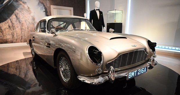 Auto z Jamese Bonda