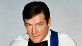 Zemřel Bond, James Bond. Roger Moore (†89) podlehl rakovině