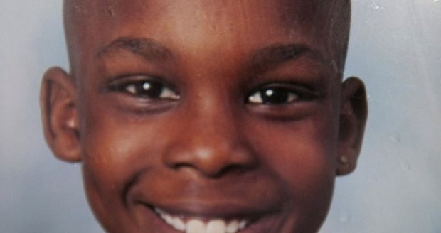14letého James Leroye našli ubodaného v parku