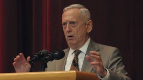 Americký ministr obrany Mattis varoval, že USA utlumí závazky, pokud jiní nepřispějí.