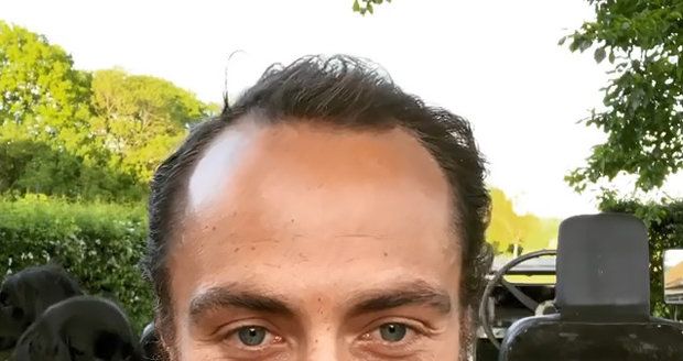 James Middleton se oholil, aby překvapil svou snoubenku.