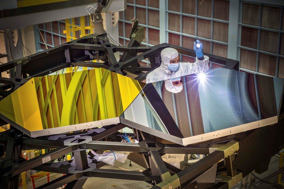 Start teleskopu Jamese Webba do vesmíru