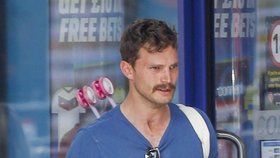 Jamie Dornan z 50 odstínů šedi si zahraje jednoho z hrdinů atentátu na Heydricha