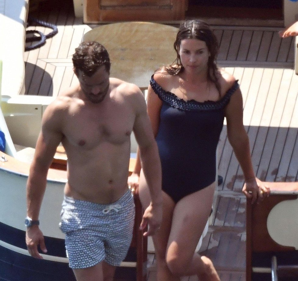 Jamie Dornan s manželkou Amelií Warnerovou na dovolené