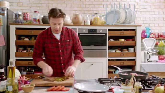 Slavný šéfkuchař Jamie Oliver hledá investora, chce otevřít další restaurace 