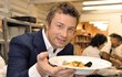 Jamie Oliver je populární britský šéfkuchař