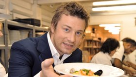 Populární britský šéfkuchař Jamie Oliver ví, jak vařit rychle a chutně!
