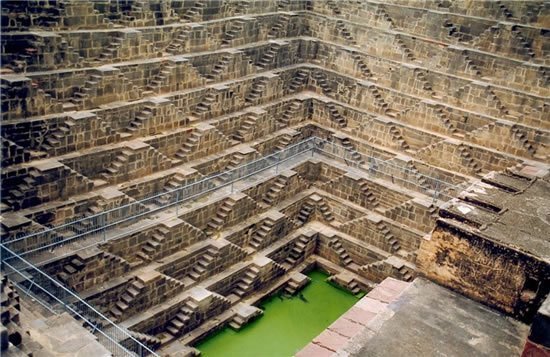 Studna Chand Baory