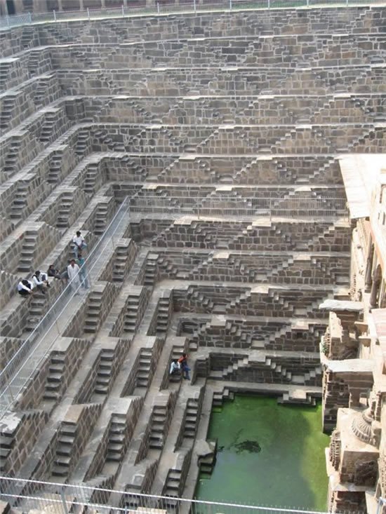 Studna Chand Baory