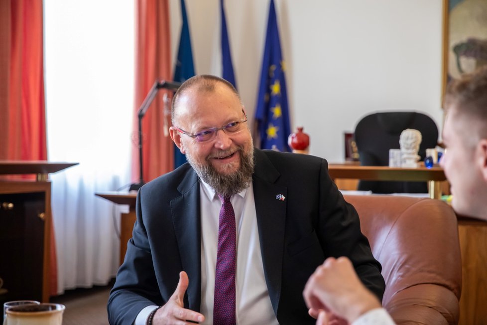 Místopředseda Sněmovny Jan Bartošek (KDU-ČSL) při rozhovoru pro Blesk (11. 10. 2023)