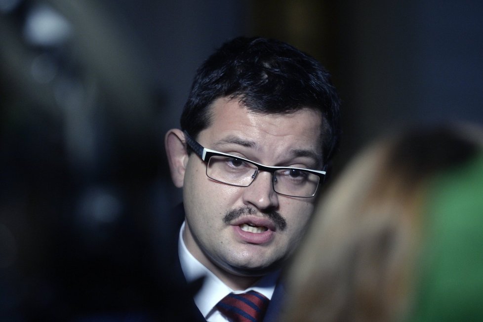 Jan Chvojka (ČSSD) se coby kandidát na nového ministra pro lidská práva sešel na Hradě s prezidentem Zemanem.