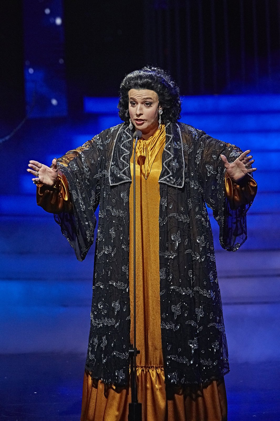 Jan Cina alias Montserrat Caballé.