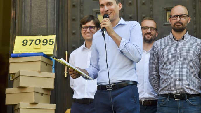 Jan Čižinský a sdružení Praha Sobě Jan Čižinský a sdružení Praha Sobě