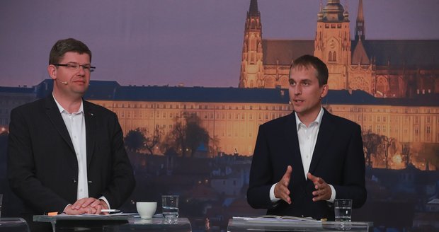 Kdo v Praze volil jistotu a kdo změnu: Velký přehled nových poměrů na radnicích