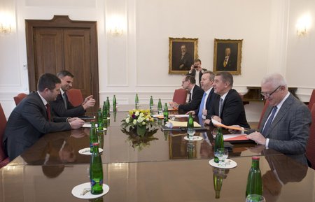 Hamáček a Zimola (ČSSD) jednali s vyjednávacím týmem ANO včetně Andreje Babiše.