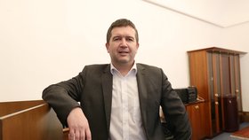 Jan Hamáček je dosavadním místopředsedou ČSSD. Na stranickém sjezdu v Hradci Králové kandiduje do čela České strany sociálně demokratické.