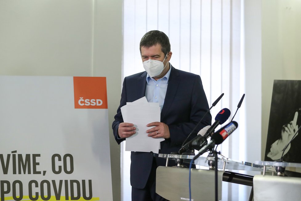 Jan Hamáček na tiskovce ČSSD v Lidovém domě po online sjezdu sociální demokracie (12. 4. 2021)