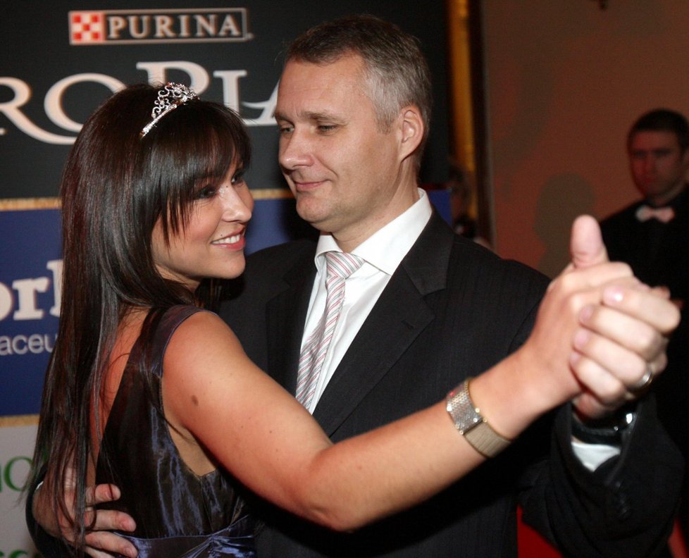 Kateřina Hrachovcová s manželem Janem Herčíkem na veterinářském plese