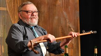 Zemřel Jan Hraběta, dlouholetý člen Divadla Járy Cimrmana Zemřel Jan Hraběta, dlouholetý člen Divadla Járy Cimrmana