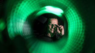 Pražská firma skočila na satelitní byznys. Její čip má chránit technologie před radiací Pražská firma skočila na satelitní byznys. Její čip má chránit technologie před radiací