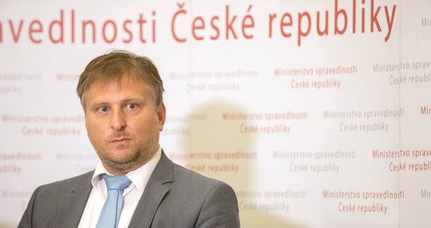 Haškův návrat se komplikuje. Kněžínek exhejtmana do legislativní rady nechce