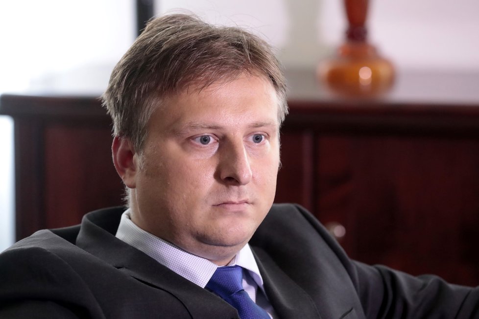 Ministr spravedlnosti a šéf Legislativní rady vlády Jan Kněžínek (ANO) nechce, aby se bývalý jihomoravský hejtman Michal Hašek (ČSSD) stal jejím členem.