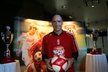 Fotbalista a hokejista Jan Koller zahájil 10. ročník Coca-Cola Školského poháru.