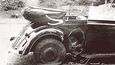 Auto po atentátu poničené Kubišovým granátem