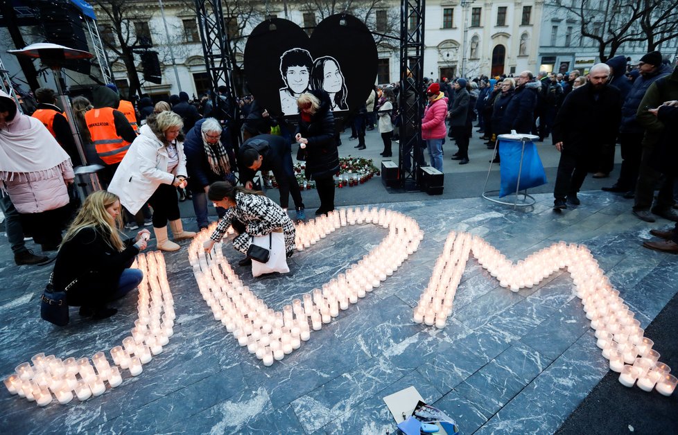 Bratislava si připomíná zavražděného novináře Jána Kuciaka s jeho snoubenkou (21.2.2020)