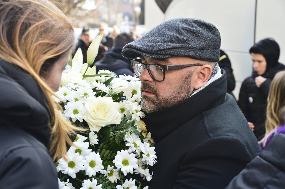 Šéfredaktor webu Aktuality.sk Peter Bárdy na pohřbu Jána Kuciaka