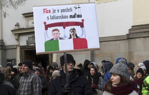Prali v Praze Italové špinavé peníze? Podnikatele s luxusními domy šetří policie