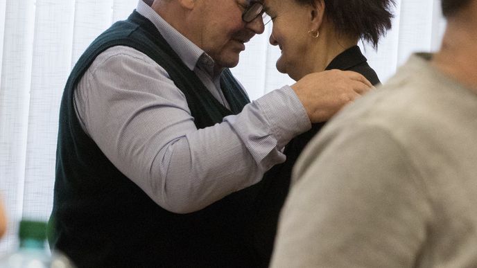 Rodiče zavražděného novináře Jána Kuciaka u soudu v Pezinku.