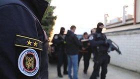 Slovenští policisté ve spojitosti s vraždou novináře Kuciaka zatkli podnikatele Kočnera.