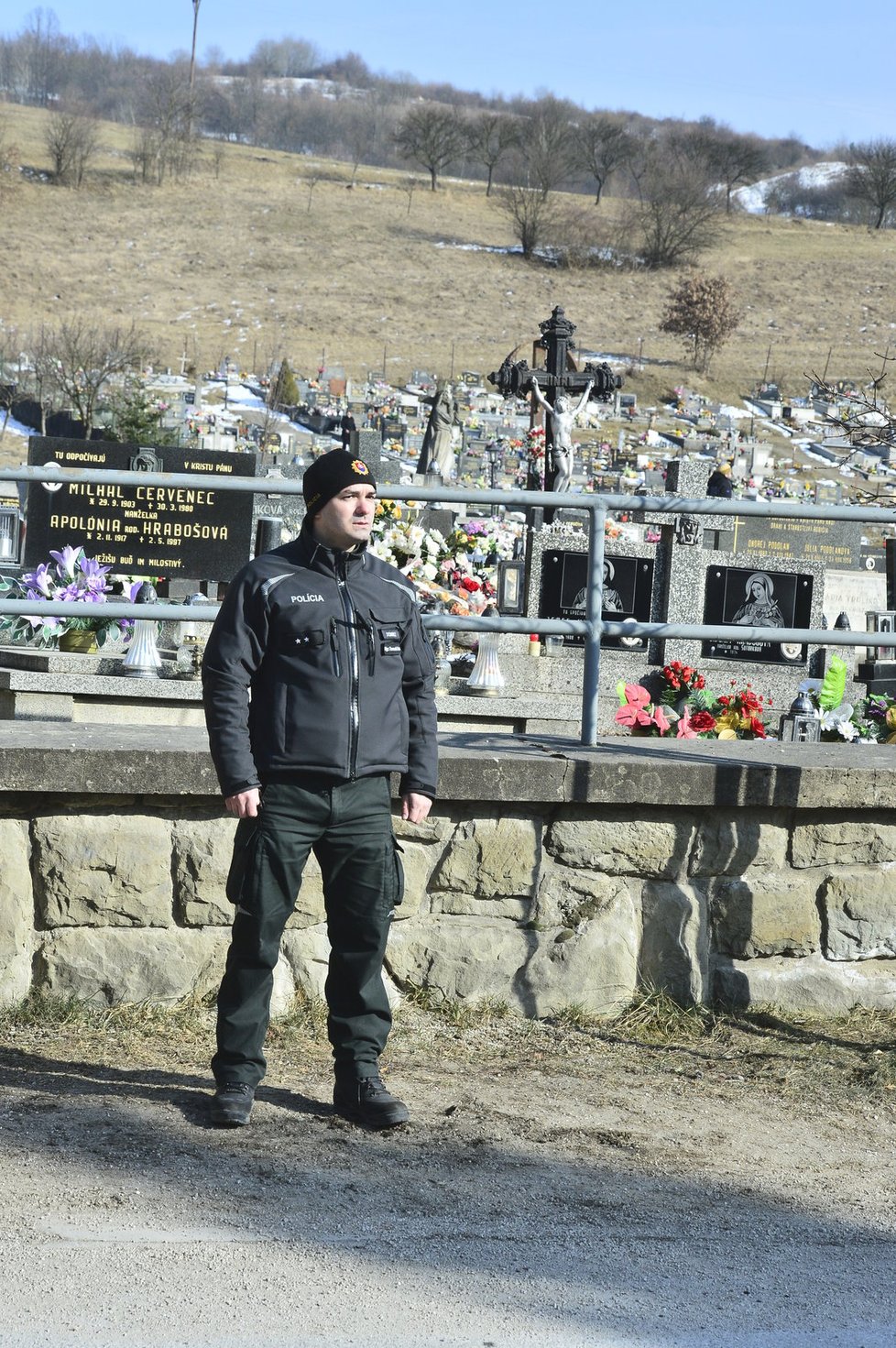 Policie na pohřbu Jána Kuciaka (†27)