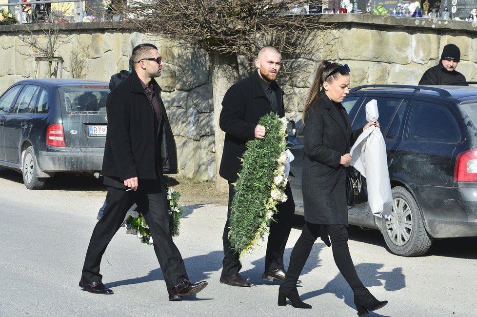 Pohřeb Jána Kuciaka (†27) ve slovenském Štiavniku