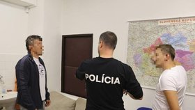 Policie zveřejnila nové informace a fotografie z vyšetřování vraždy Kuciaka.