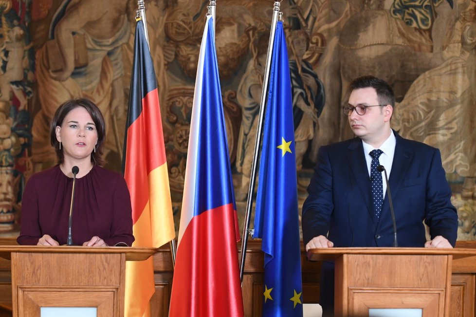 Ministři zahraničních věcí ČR a Německa Jan Lipavský a Annalena Baerbocková na tiskové konferenci mimo jiné o Ukrajině (26. 7. 2022)