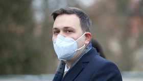 Jan Lipavský (Piráti) coby adept na ministra zahraničí po jednání s prezidentem Zemanem v Lánech (7. 12. 2021)