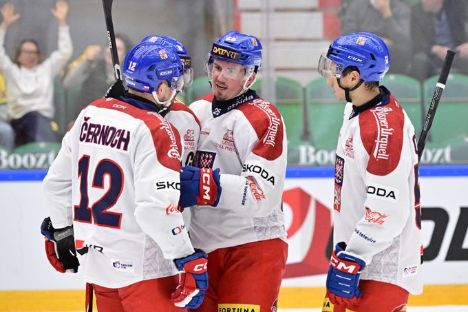 ONLINE: Česko - Švýcarsko 1:3. Poslední prověrka před MS, Mandát snižuje ONLINE: Česko - Švýcarsko 1:3. Poslední prověrka před MS, Mandát snižuje