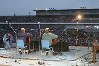 Před 30 lety dobyli Strahov: Koncert bratří Nedvědů patřil k největším hudebním událostem své doby